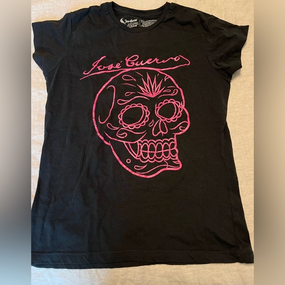 José cuervo shirt from Jose Cuervo in Tequila, MX - Picture 1 of 2